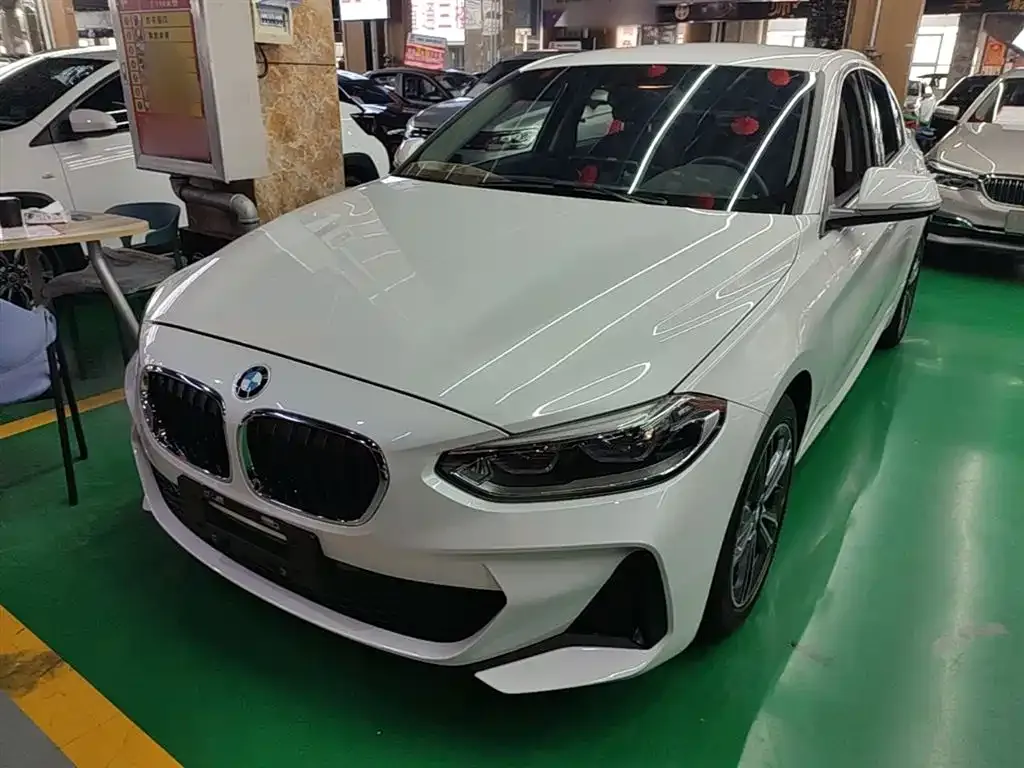 BMW 1 Series — фото 1