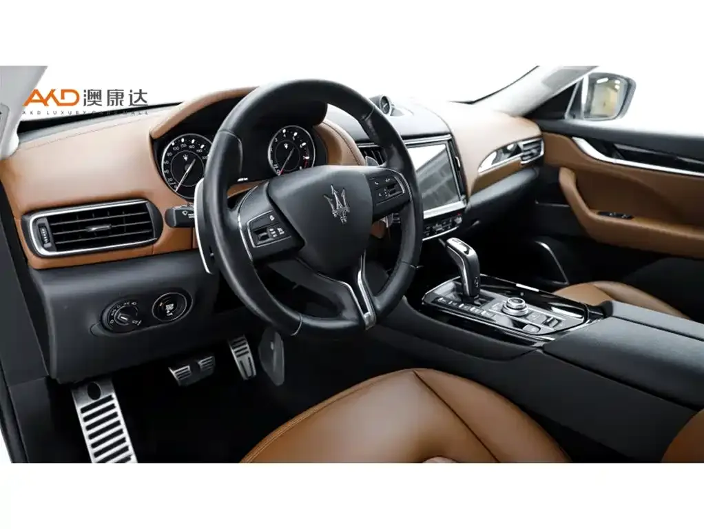 Maserati Levante — фото 10