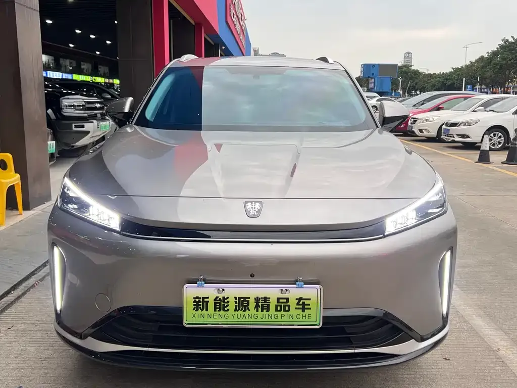 Roewe D5X DMH — фото 3