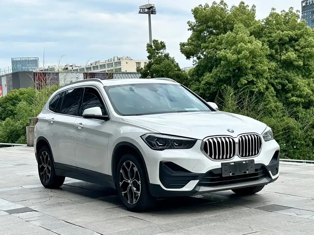 BMW X1 — фото 7