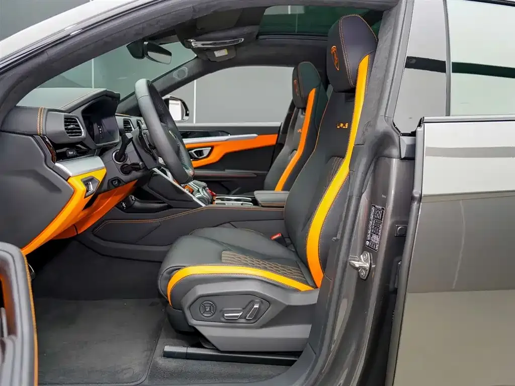 Lamborghini Urus — фото 8