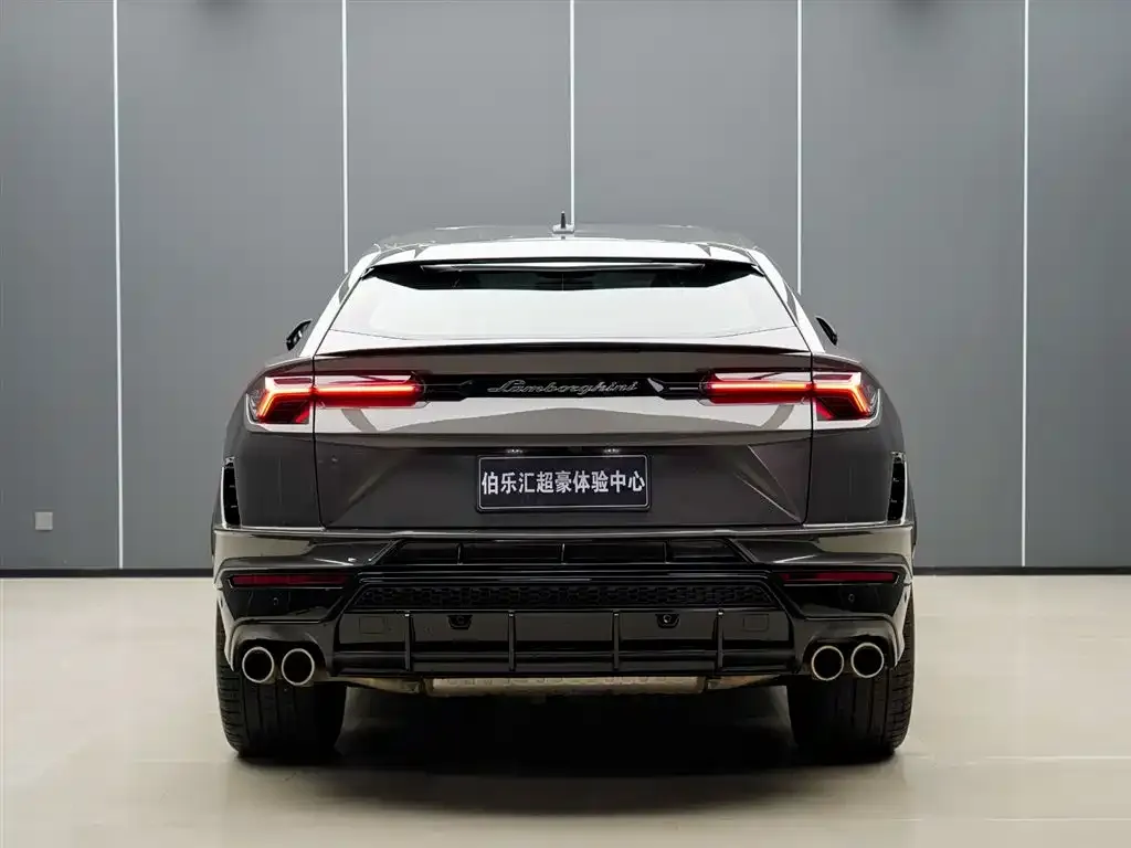 Lamborghini Urus — фото 3