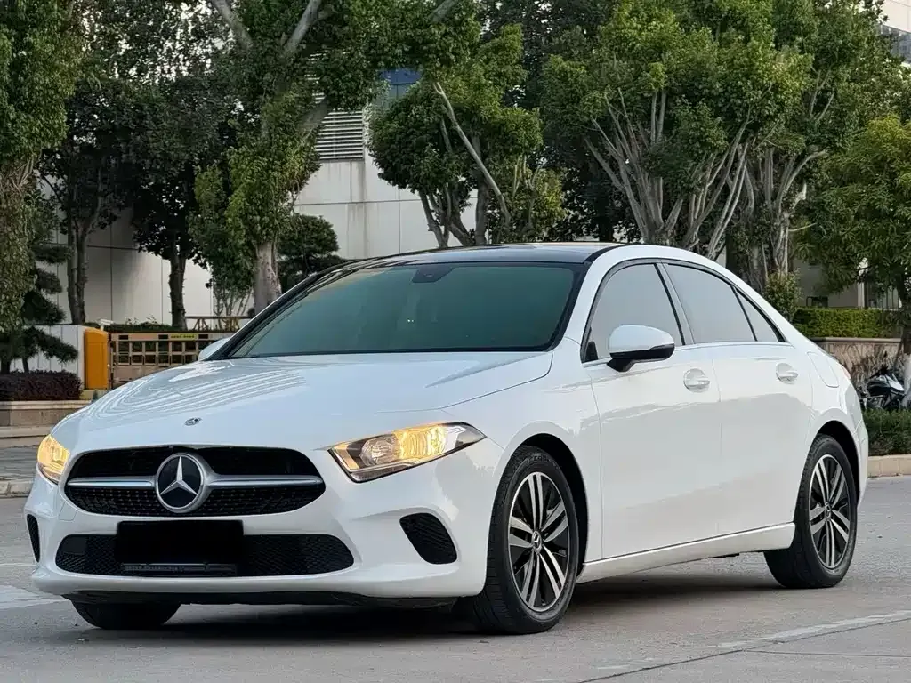 Mercedes-Benz A-Class — фото 1