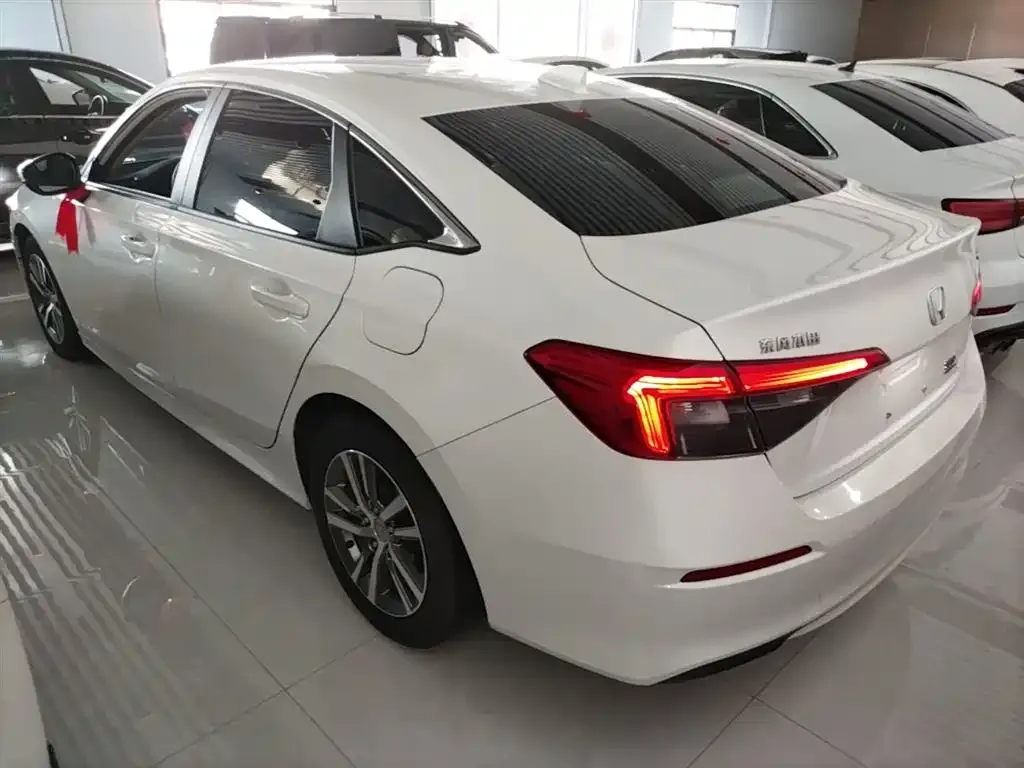 Honda Civic — фото 7