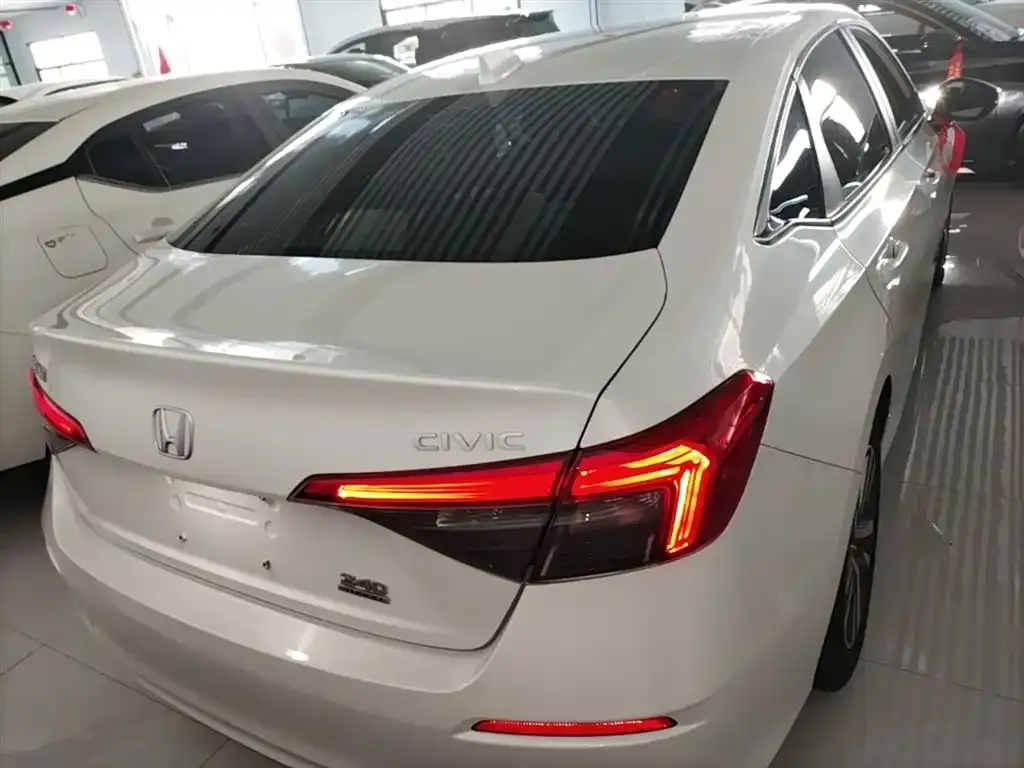 Honda Civic — фото 9