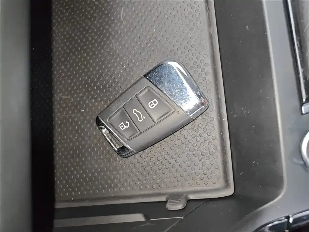 Volkswagen Passat — фото 2