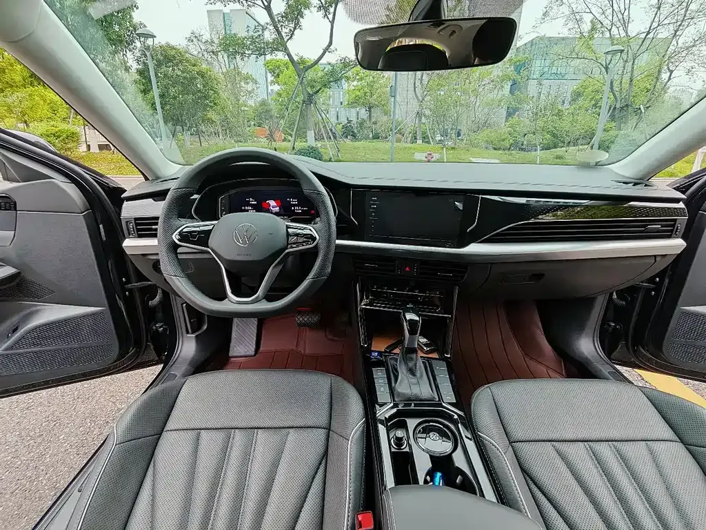 Volkswagen Passat — фото 7
