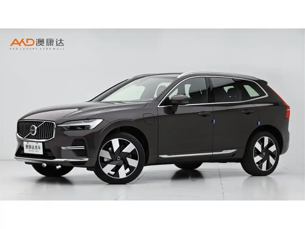 Volvo XC60 PHEV — фото 1