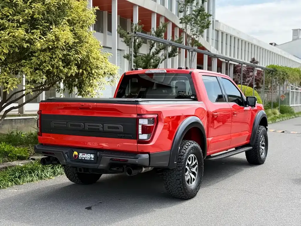 Ford F-150 Raptor — фото 9