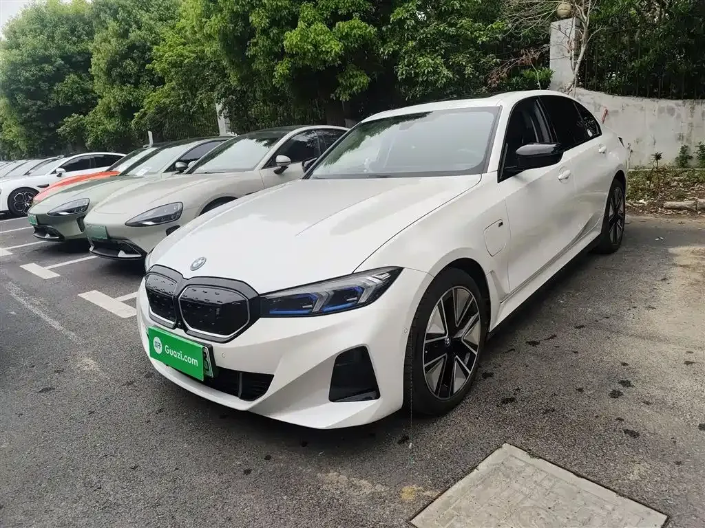 BMW i3 — фото 1