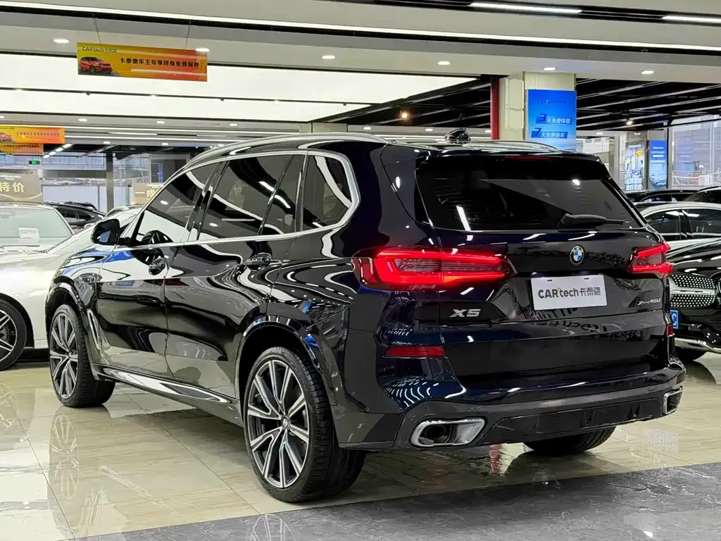 BMW X5 — фото 10