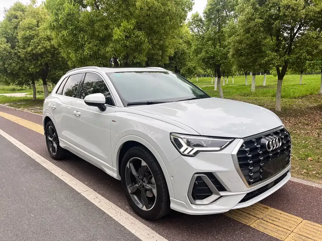 Audi Q3 — фото 3