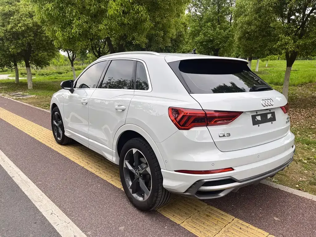 Audi Q3 — фото 2