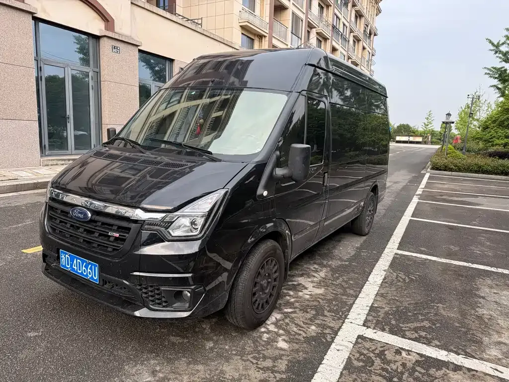 Ford Transit Custom — фото 8