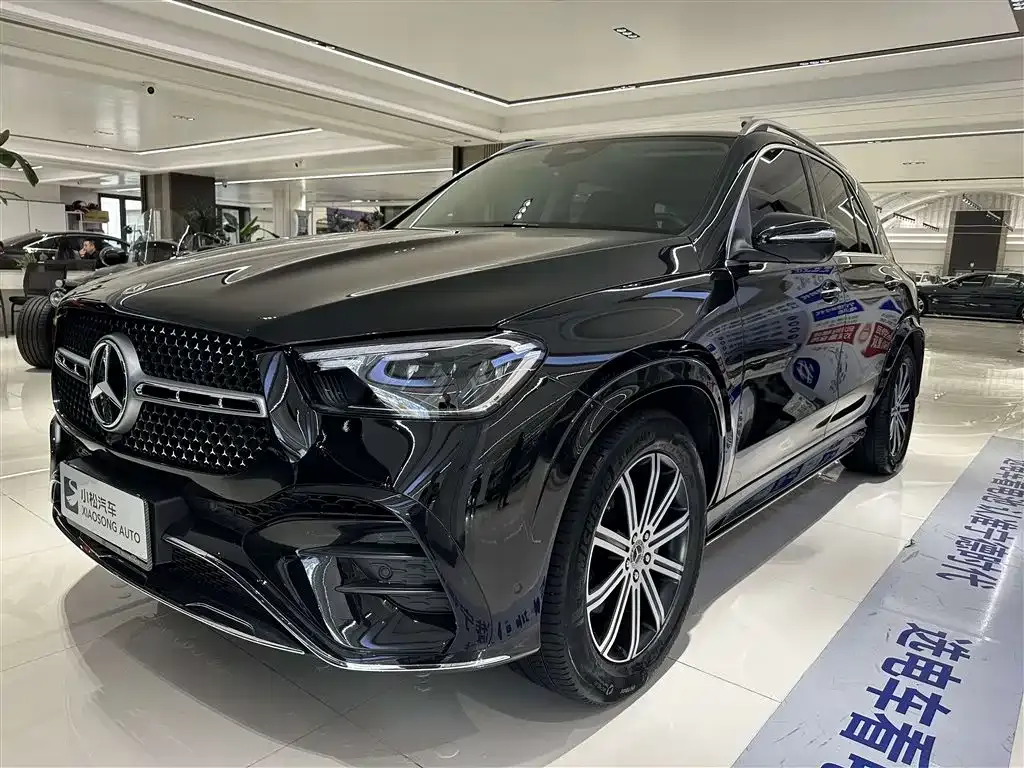 Mercedes-Benz GLE — фото 1