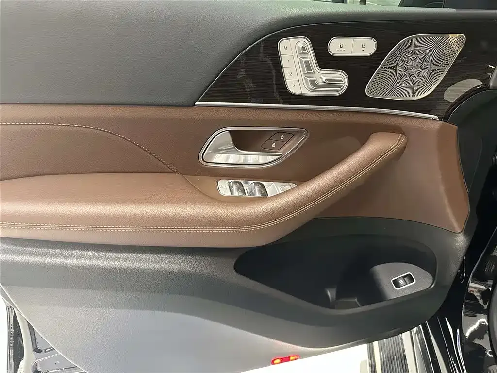 Mercedes-Benz GLE — фото 5