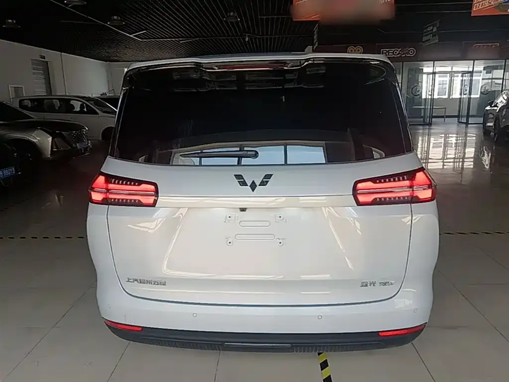 Wuling Starlight 730 New Energy — фото 4