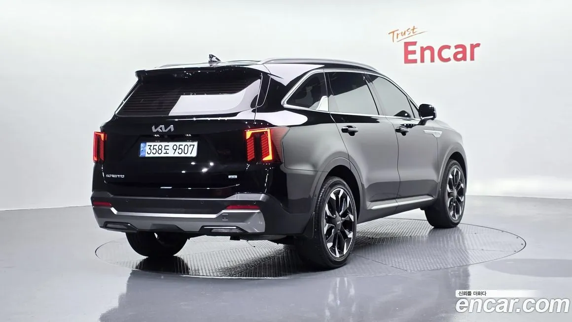 Kia Sorento — фото 4