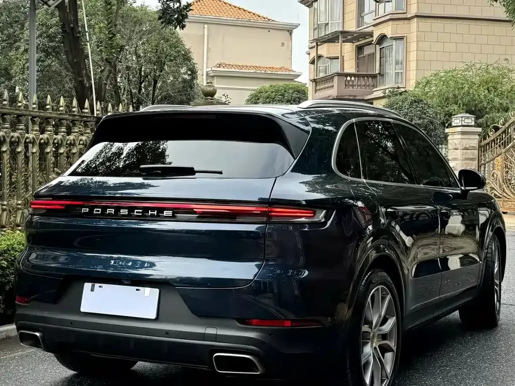Porsche Cayenne — фото 7