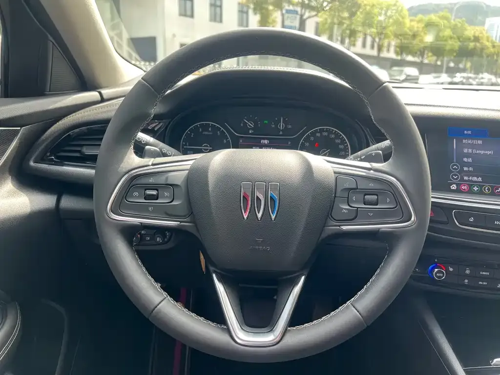 Buick Regal — фото 6