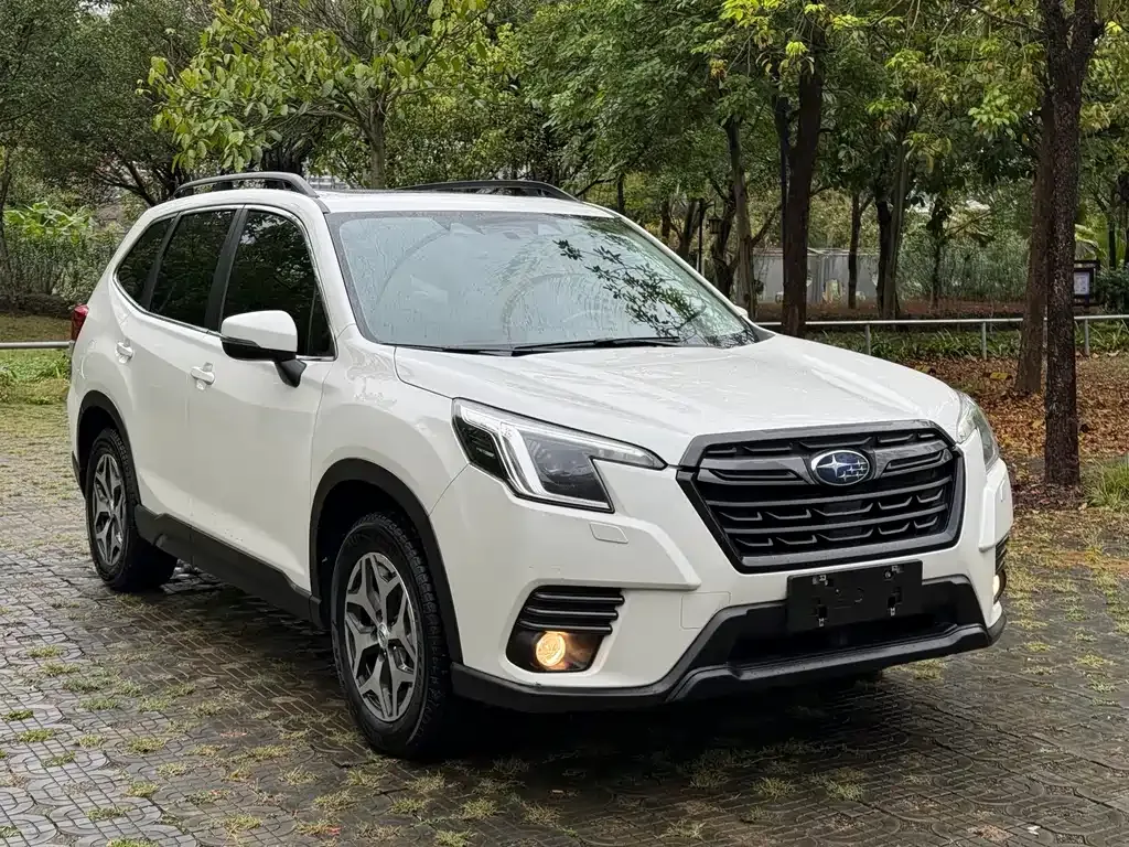 Subaru Forester — фото 5