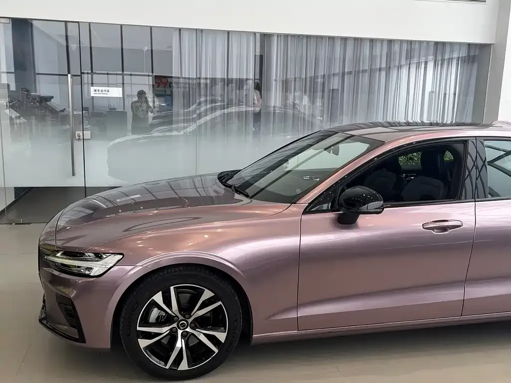 Volvo S60 — фото 2