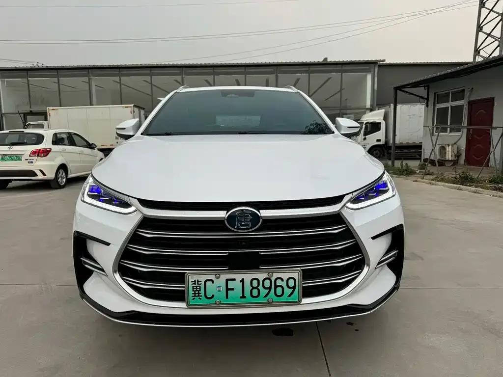 BYD Tang New Energy — фото 5
