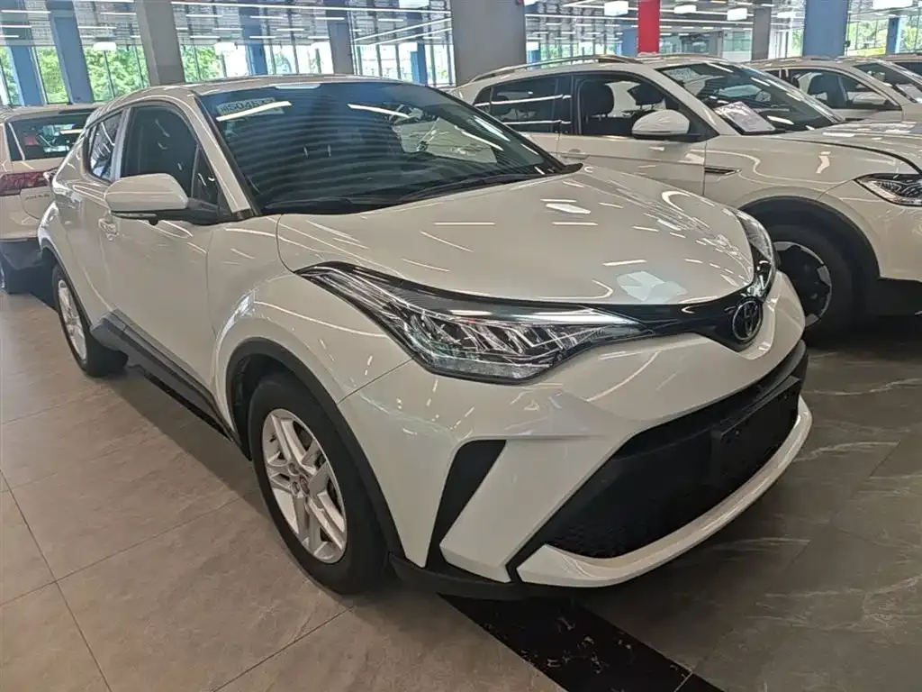 Toyota C-HR — фото 7