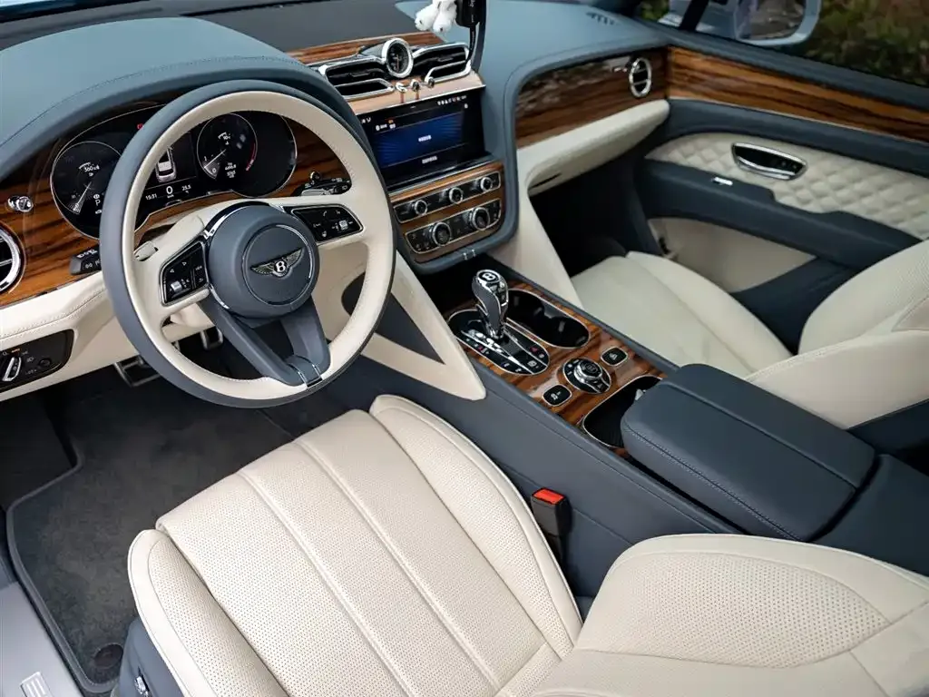 Bentley Bentayga — фото 5