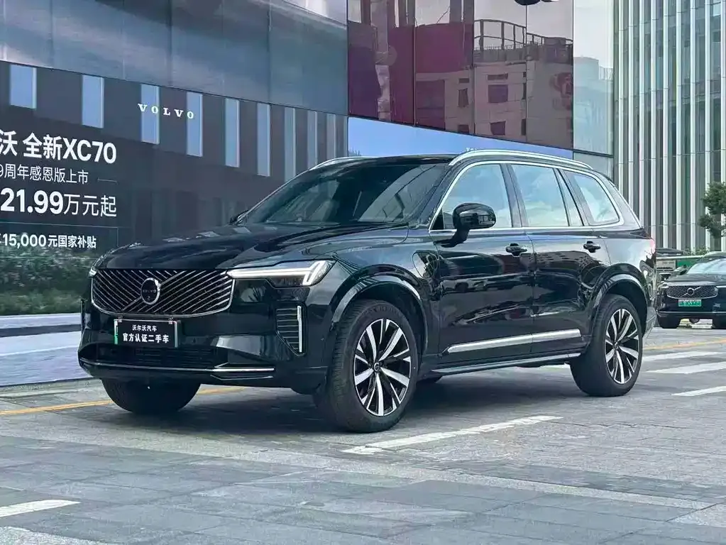 Volvo XC90 PHEV — фото 1