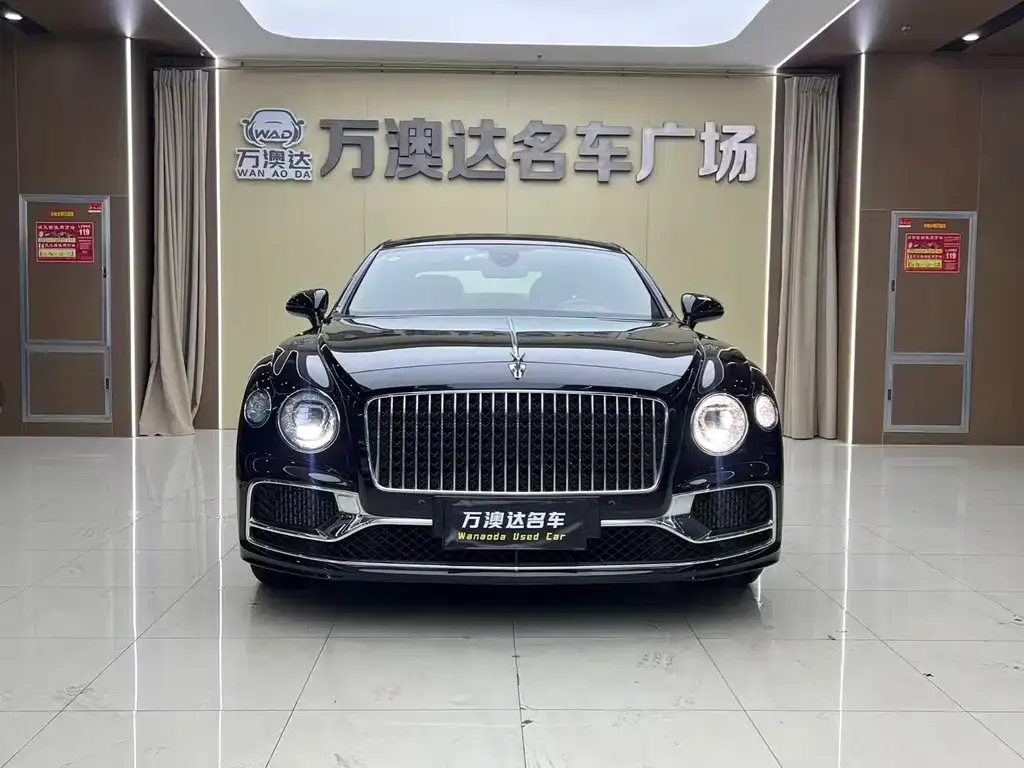 Bentley Flying Spur — фото 4
