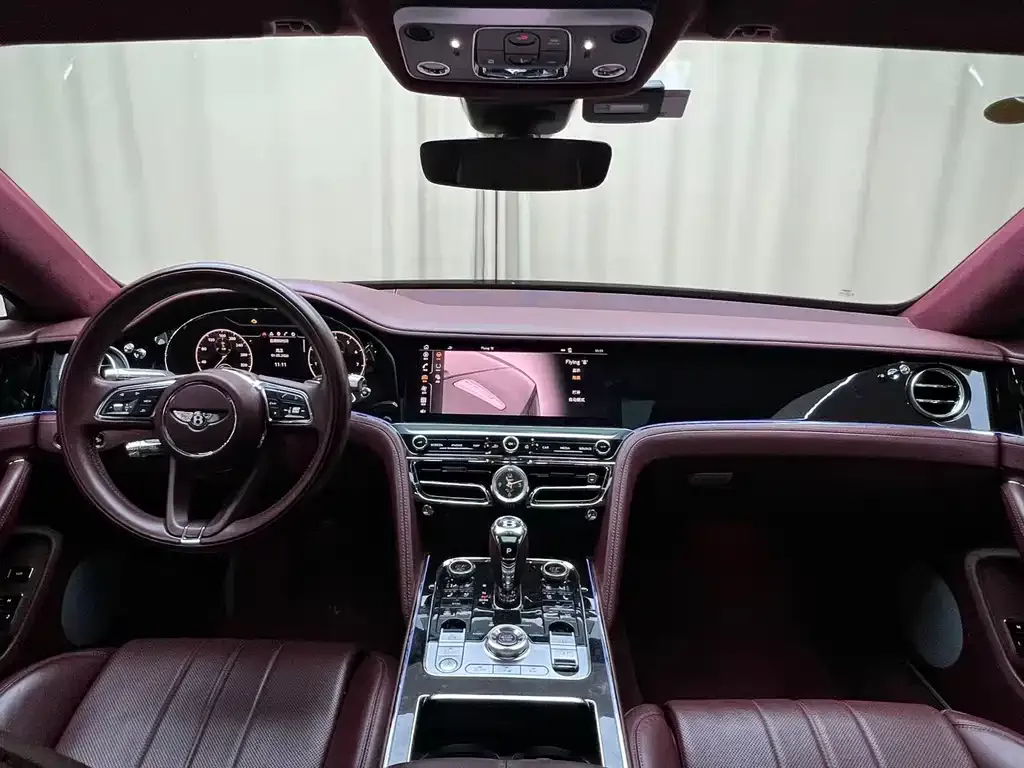 Bentley Flying Spur — фото 7