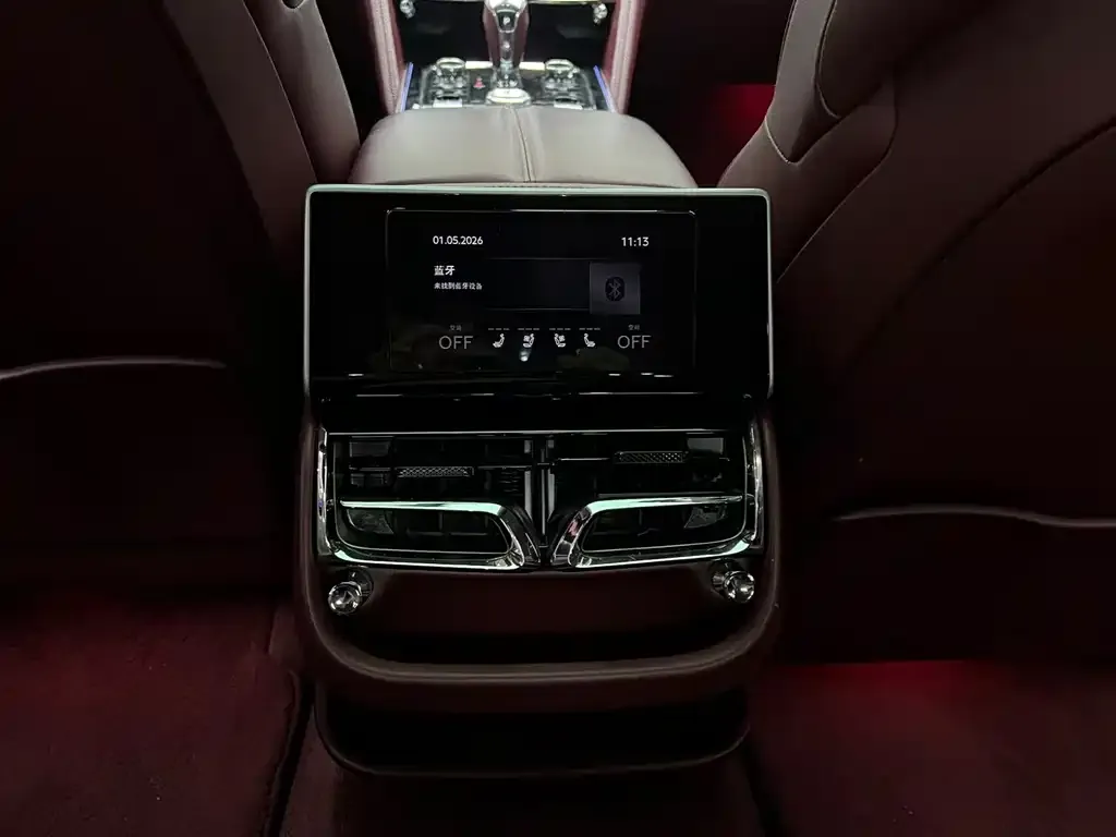 Bentley Flying Spur — фото 2