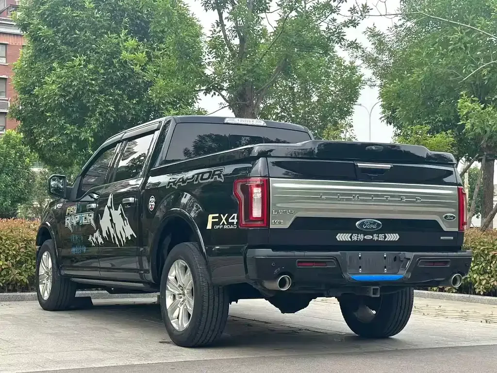 Ford F-150 Raptor — фото 8