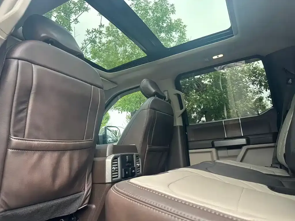 Ford F-150 Raptor — фото 10