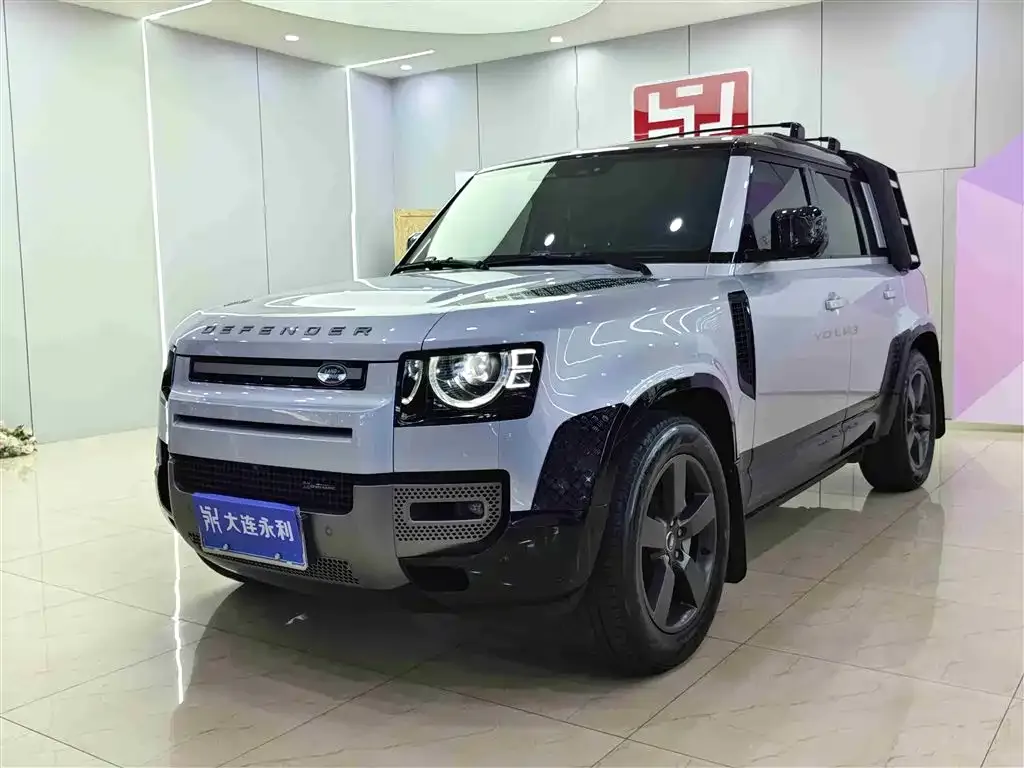 Land Rover Defender — фото 1