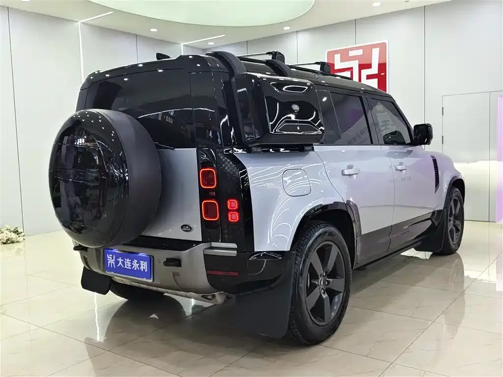 Land Rover Defender — фото 7