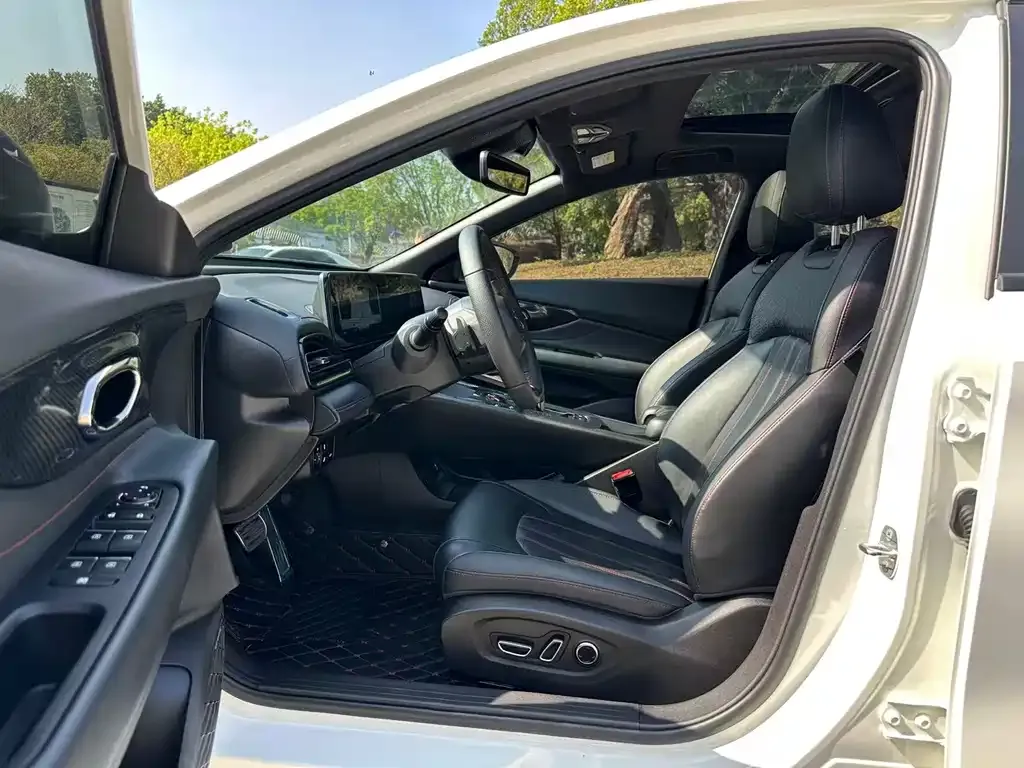 GAC Motor Shadow Leopard — фото 3