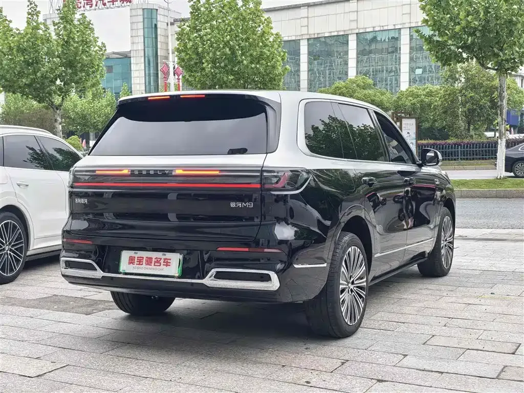 Geely Galaxy M9 — фото 10