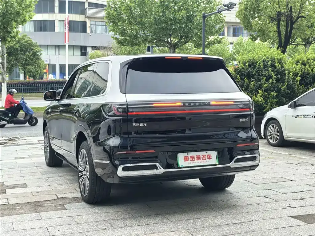 Geely Galaxy M9 — фото 7