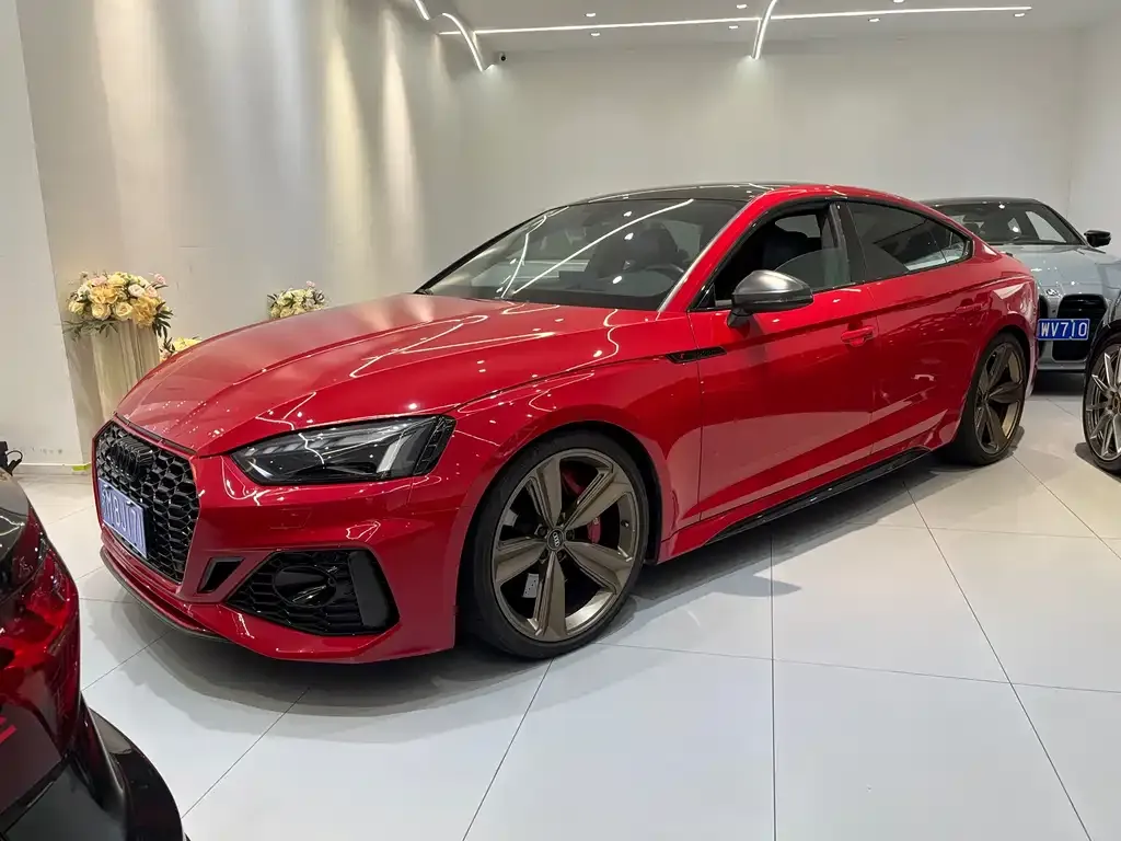 Audi RS 5 — фото 1