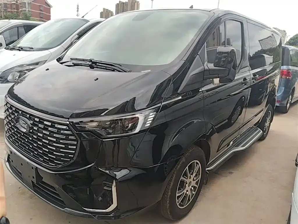 Ford Tourneo — фото 6