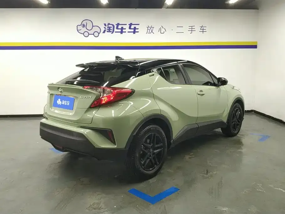 Toyota C-HR — фото 6