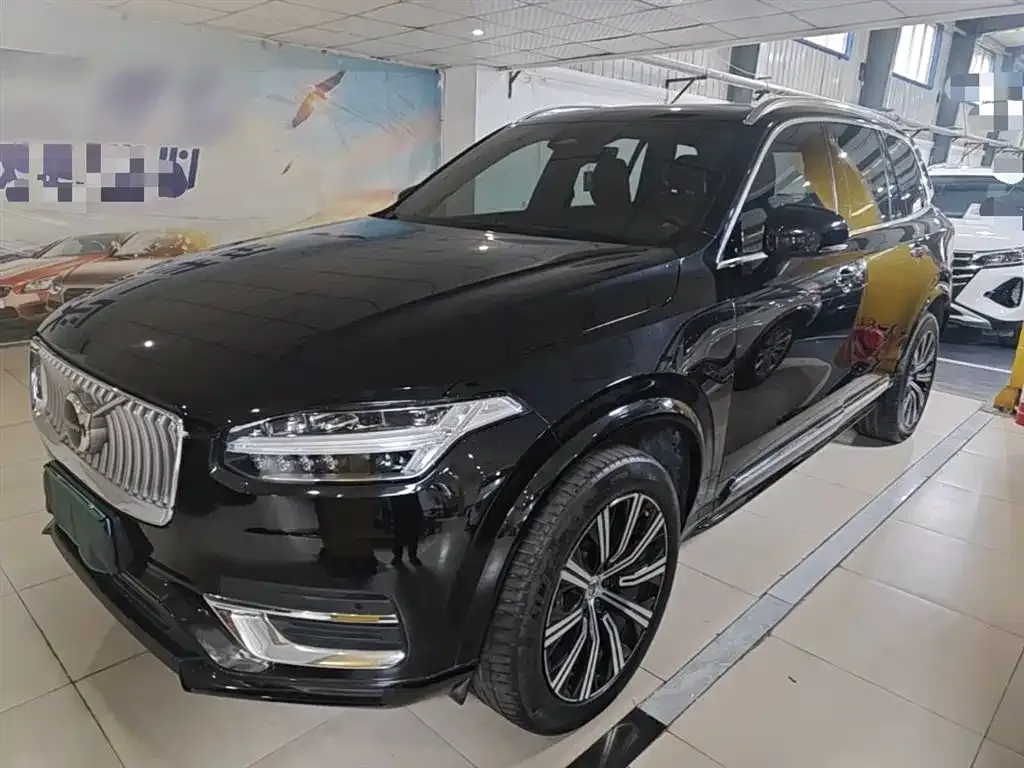 Volvo XC90 — фото 1