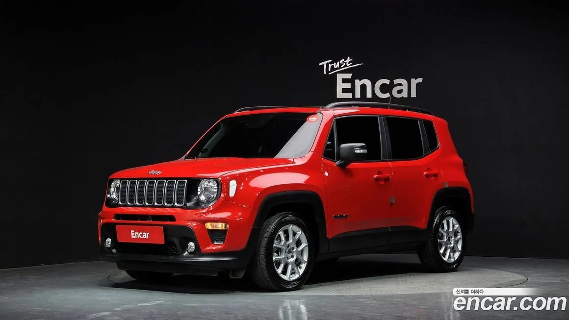 Jeep Renegade — фото 1