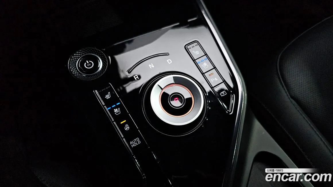 Kia Niro — фото 9