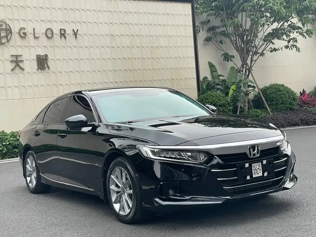 Honda Accord — фото 9
