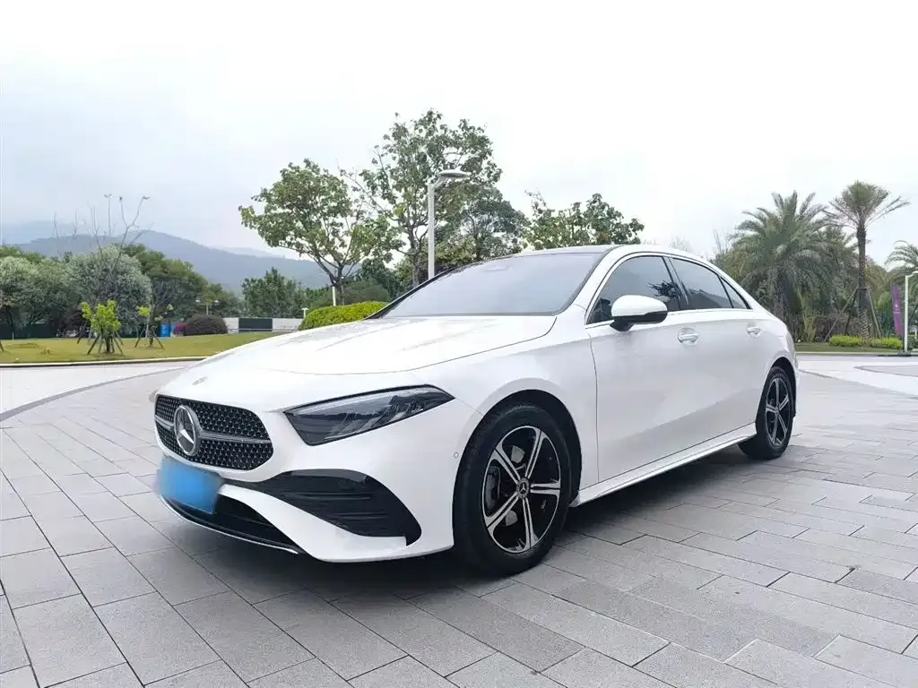 Mercedes-Benz A-Class — фото 6