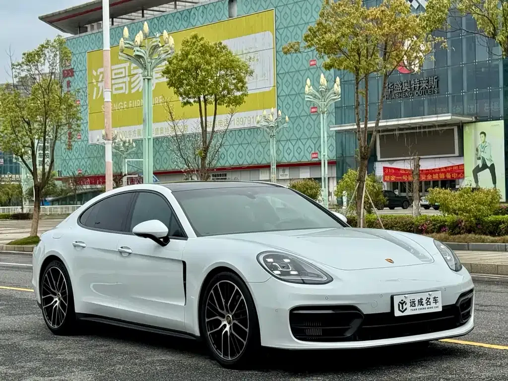 Porsche Panamera — фото 9