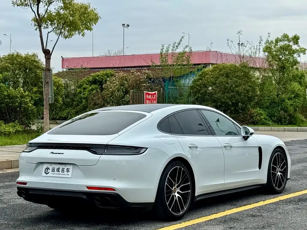 Porsche Panamera — фото 4